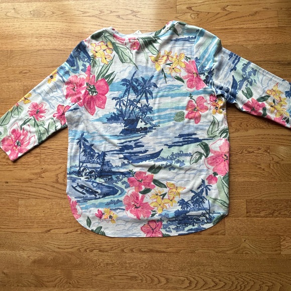 Tommy Bahama Ashby Waikiki Waves Vin Rose Floral Print 3/4 Sleeve Top - Picture 2 of 4